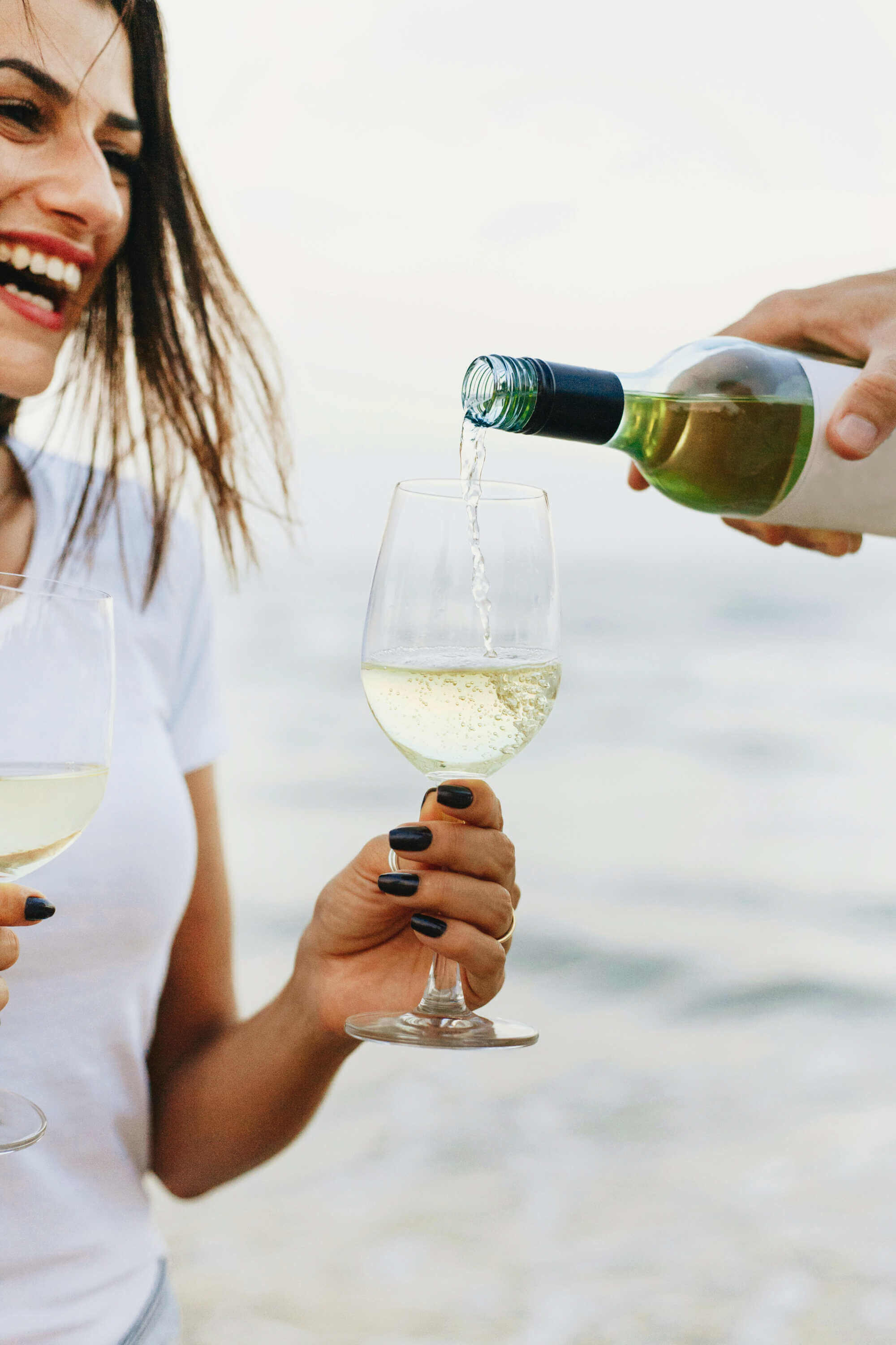 How Much Glassware to Rent (For Weddings & Events) 