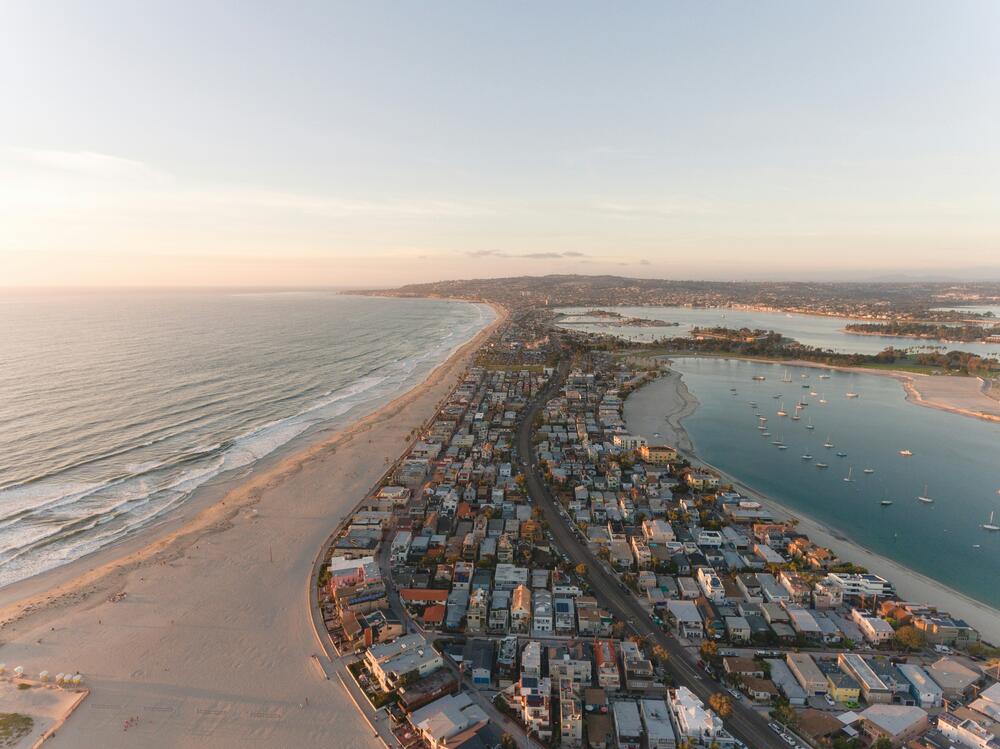 Reventals San Diego Party Rentals