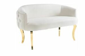 White  tufted settee rental Dallas-Ft. Worth, TX