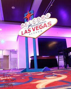 9ft Tall Las Vegas Sign Prop Casino Theme rental Baltimore, MD