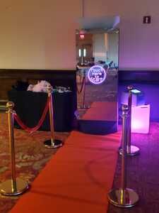 Mirror Me X Photo Booth rental New York, NY