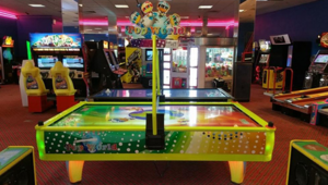 AIR HOCKEY 4 GOAL TABLE rental San Diego, CA