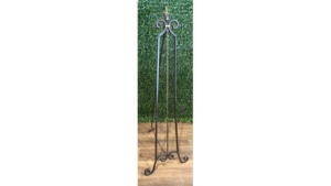 Portrait Easel rental Columbus-Auburn, GA