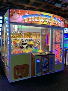Giant Claw Machine Arcade Game Rental rental New York, NY