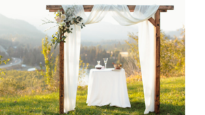 Classic Wood Arch rental Leavenworth - Wenatche Valley, WA