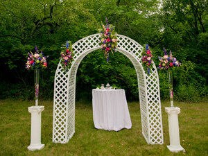 White Lattice Arch rental Milwaukee, WI