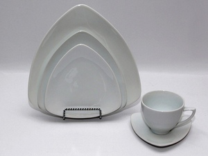 Triangle White China Pattern rental Philadelphia, PA